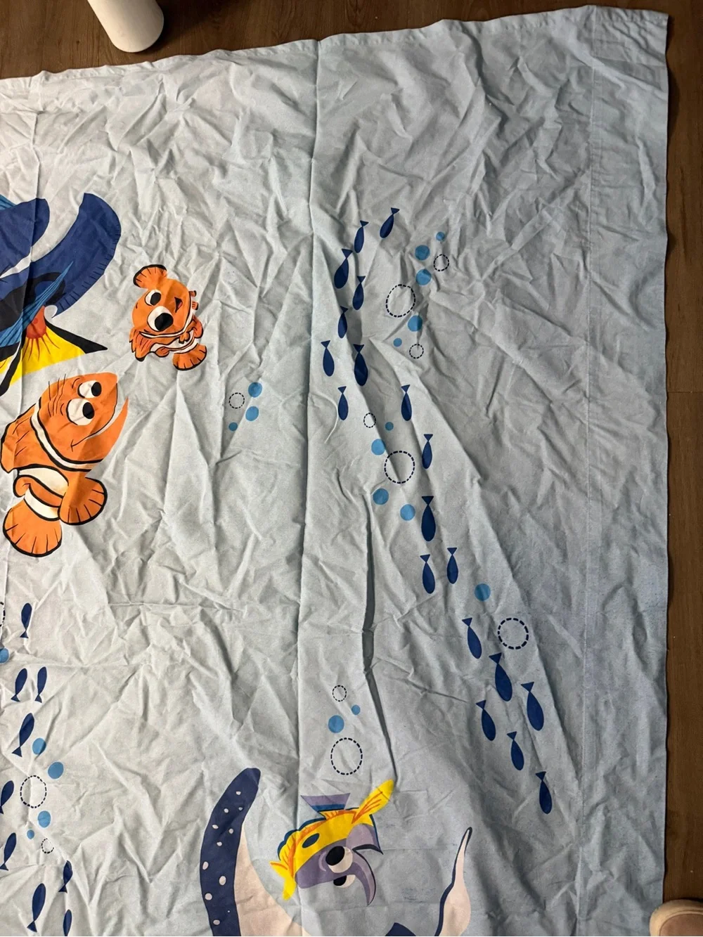 Pottery Barn Kids- Finding Nemo SHOWER CURTAIN